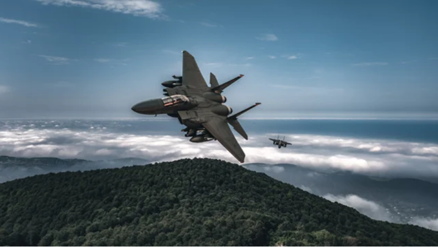Кошти астрономічні: аналітики підрахували, у скільки стане "закрити небо" над Україною винищувачами F-16