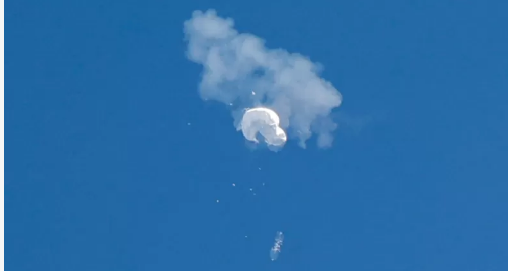 Російські "повітряні кулі" в українському небі: агресор готує новий напрямок ракетних атак?