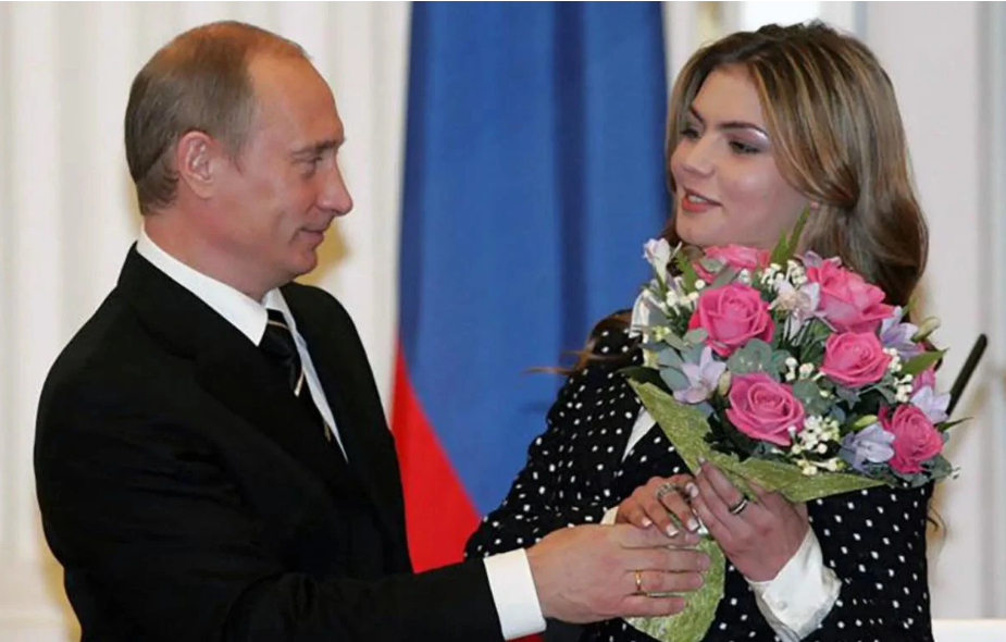 Кабаєва хоче більше: коханка Путіна "вичавлює" з РФ всі соки. ВІДЕО