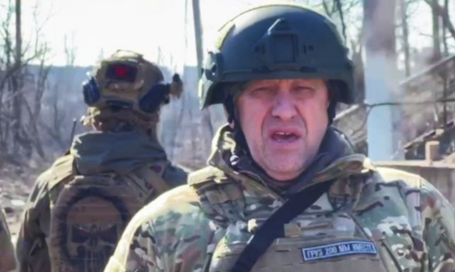 Передають позиції армії РФ: Пригожин заявив про виведення свого підрозділу ПВК "Вагнера" з Бахмута