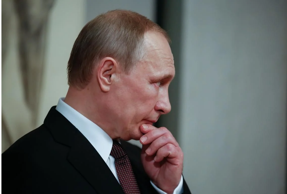 Путін втратив контроль: у Зеленського розкрили, хто намагався перехопити владу