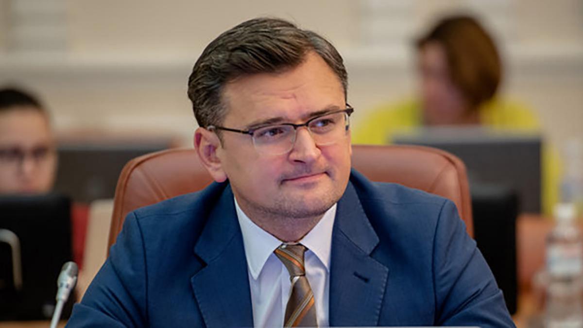 Корупція є всюди, де є люди. Міністр МЗС повідомив про затримання співробітників посольства України в Польщі