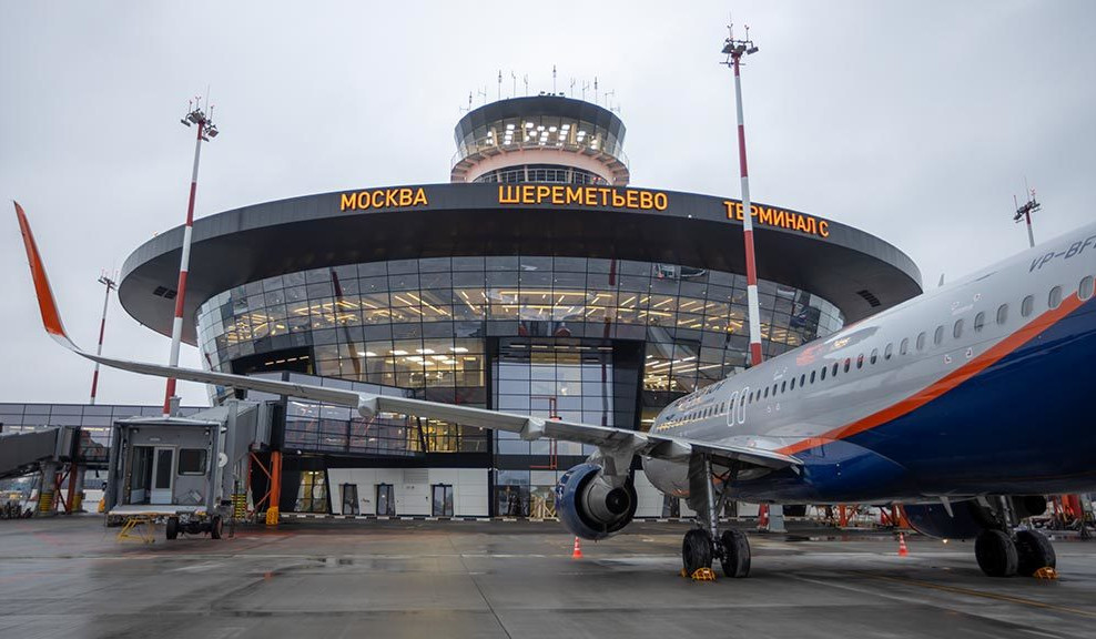 В аеропортах Росії стався колапс через атаки дронів