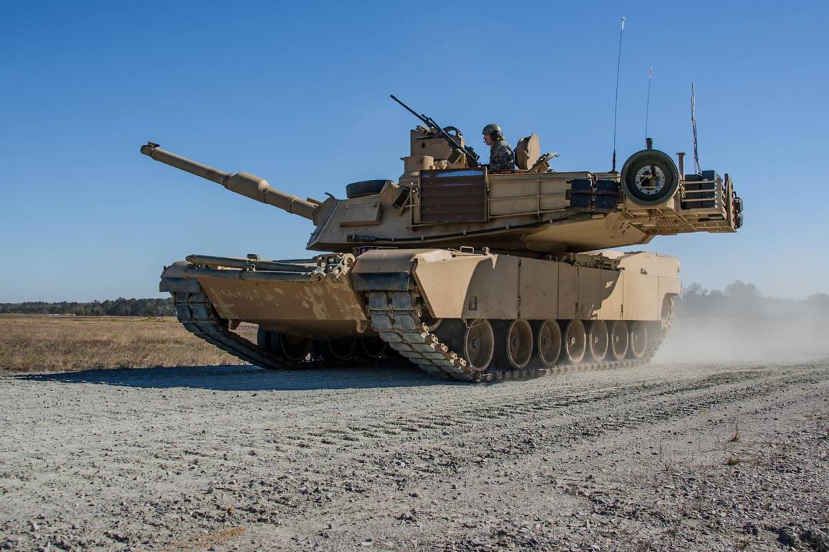 Abrams M2