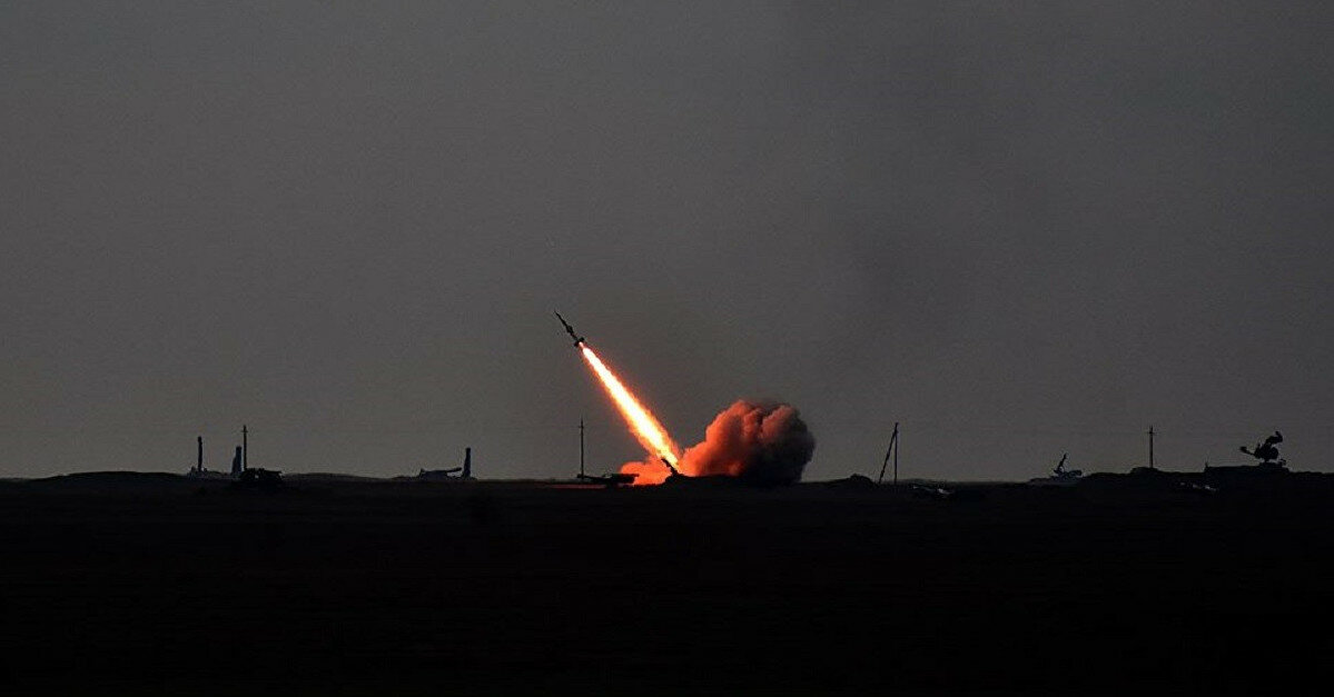 Окупанти завдали два ракетних удари по військовій частині у Дніпрі