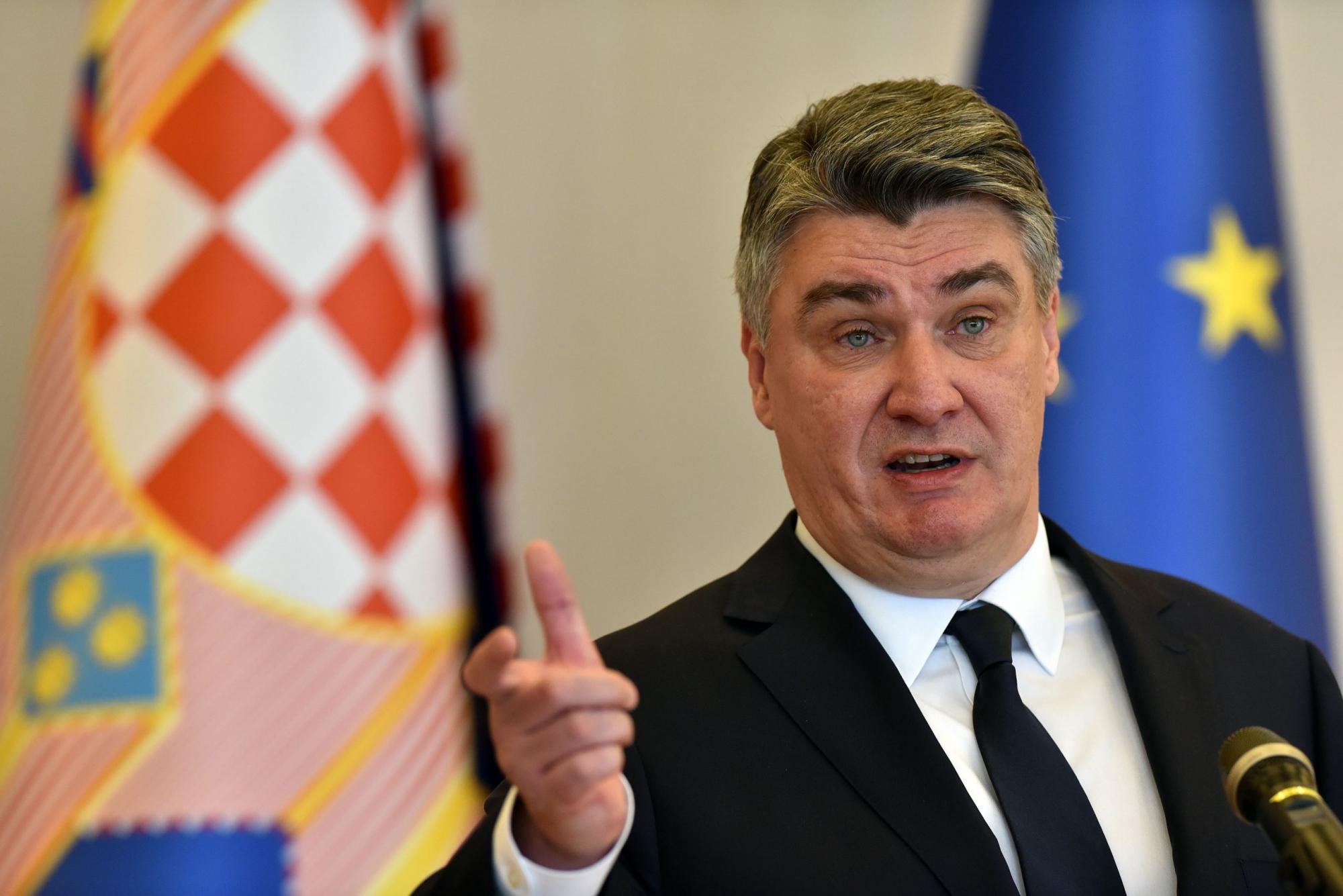 Президент Хорватії заявив, що в Україні стався "переворот" і їй "не місце в НАТО"