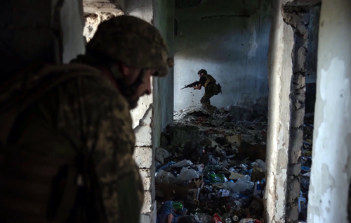 "Важкий спосіб вести війну": рушійною силою контрнаступу ЗСУ на півдні України є сотні невеликих штурмових груп, – NYT