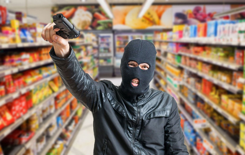 Вор против морпеха: в США неудачная попытка ограбления магазина попала на видео