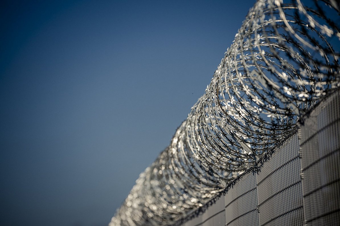 Латвія добудувала 280-кілометровий паркан на кордоні з Росією