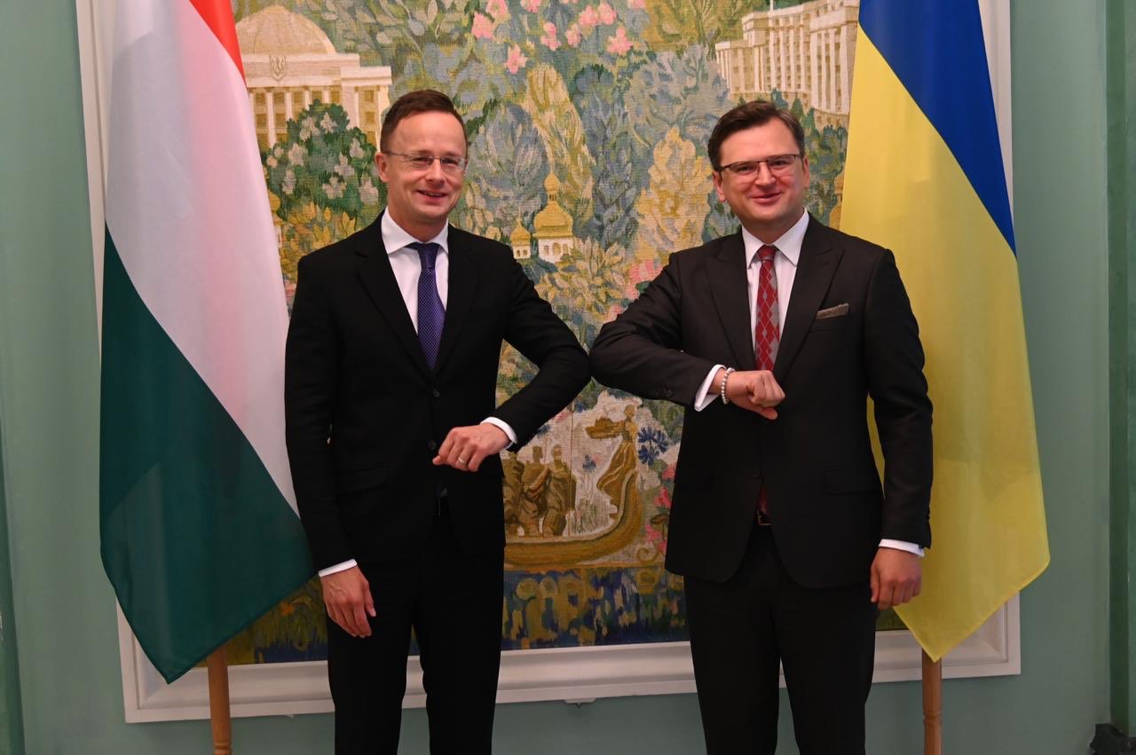 Українсько-угорський діалог: чи зміняться на краще відносини після візиту Сійярто