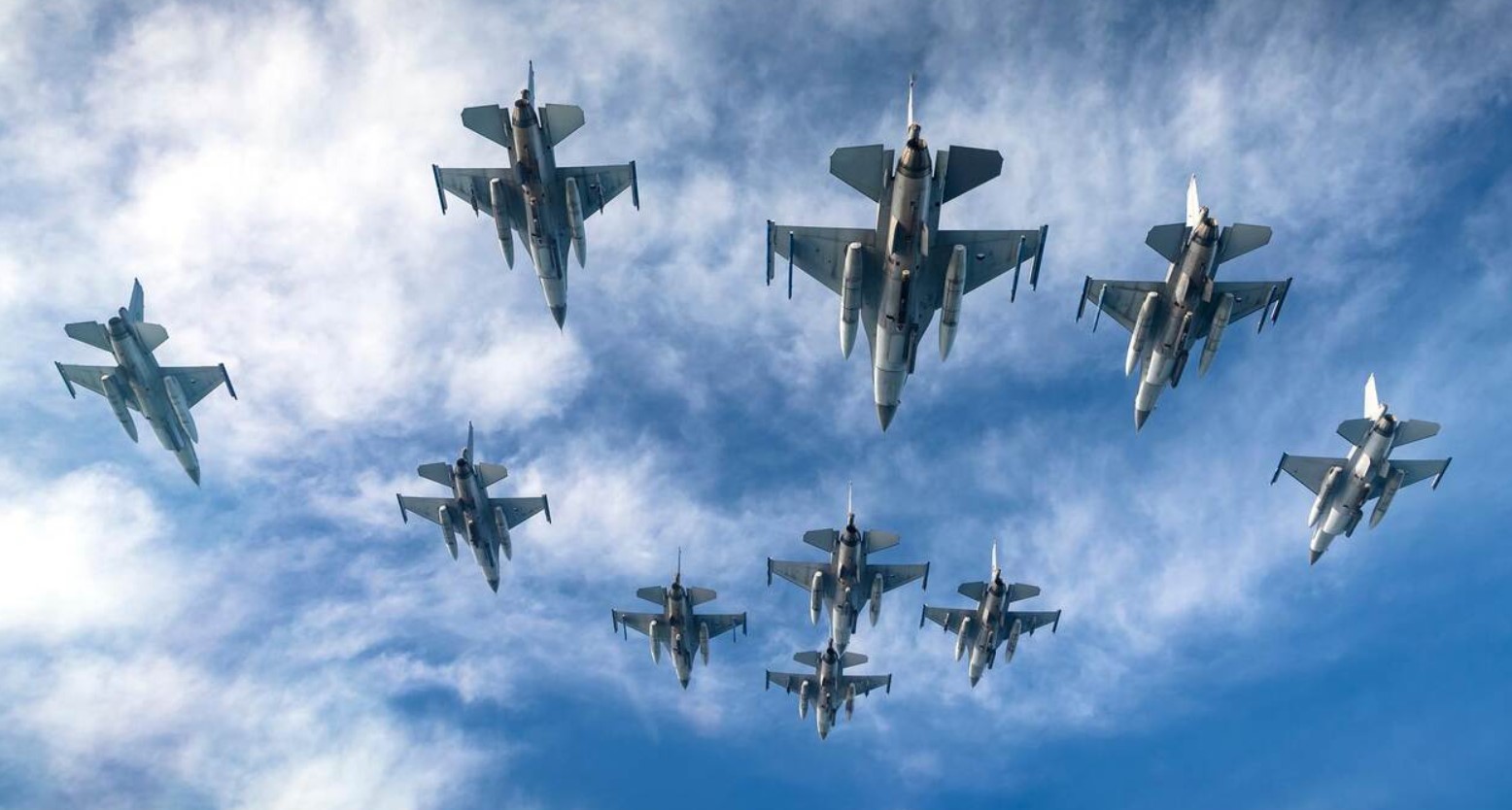 Байден схвалив навчання українських пілотів на F-16 – Пентагон