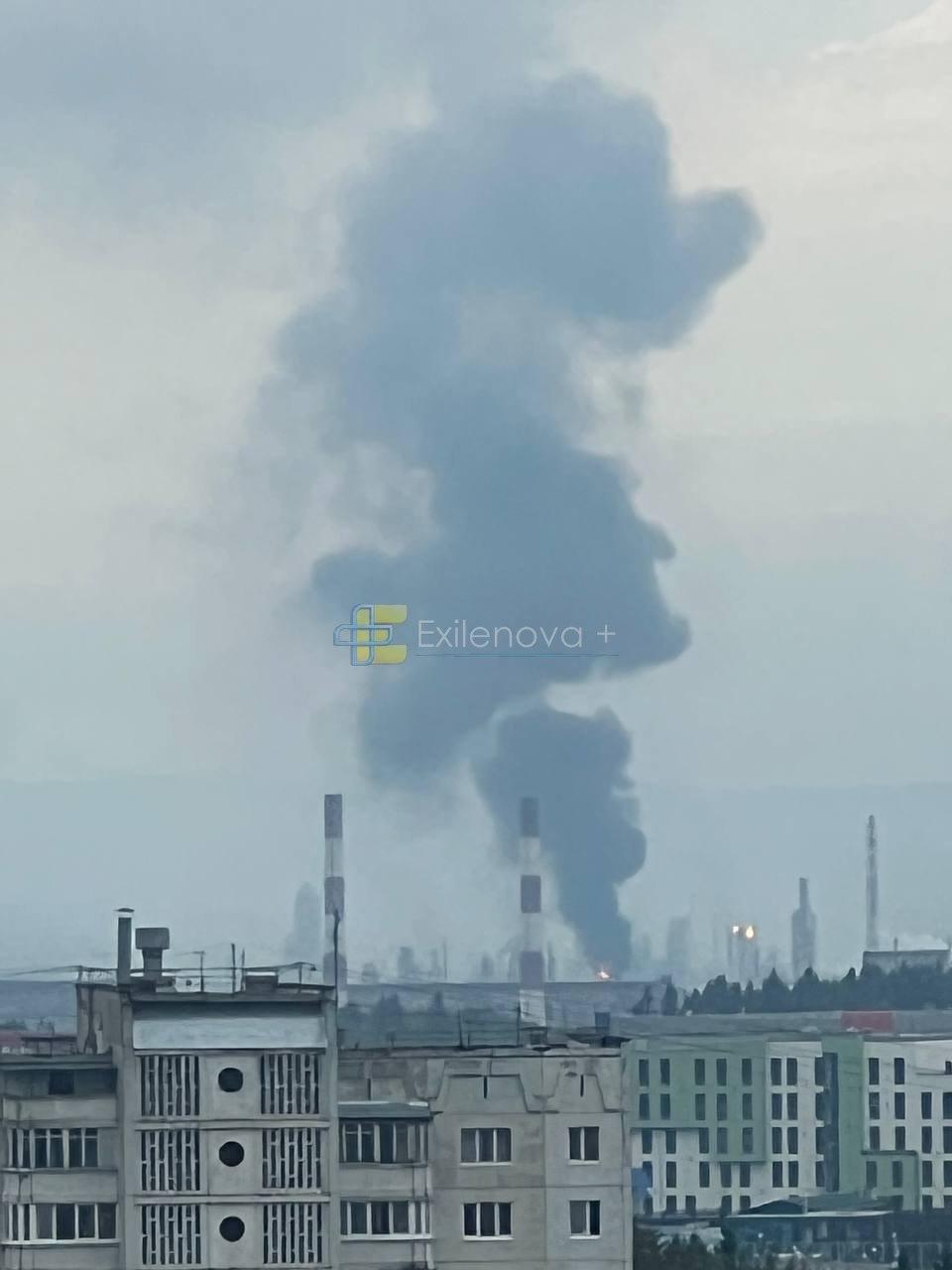 У російській Пермі попередньо атаковано нафтопереробний завод