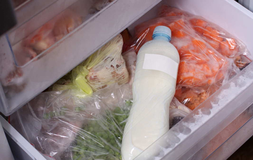 Какие продукты можно хранить в морозилке: восемь неожиданных вариантов