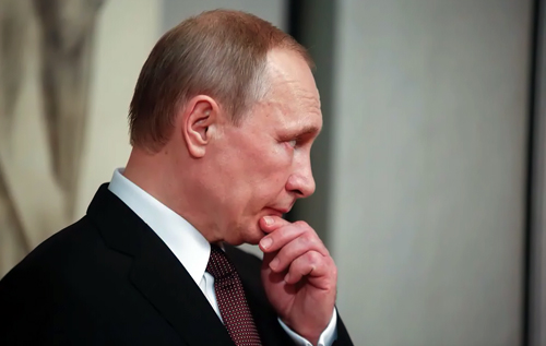 Путіна можуть умовити відправити на вибори наступника, – політтехнолог