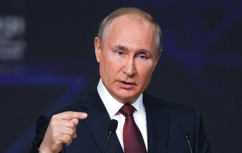 Путін відмовився виводити війська РФ з Херсона і сам керує війною в Україні, – New York Times
