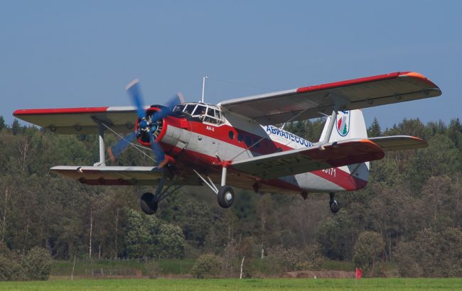 Літак Ан-2 розбився неподалік військової частини у Красноярському краї РФ: є загиблі 