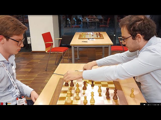 На чемпіонаті світу з шахів українець змусив росіянина кидатись фігурами. ВІДЕО