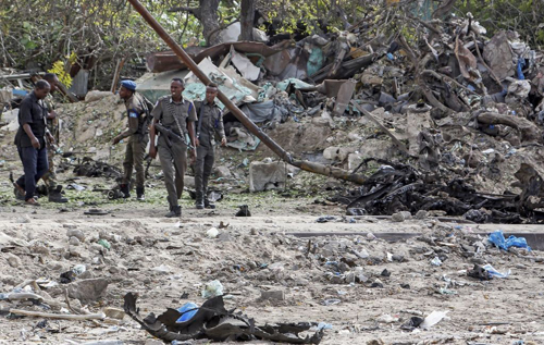У Сомалі смертник підірвав автомобіль з вибухівкою: багато загиблих та поранених