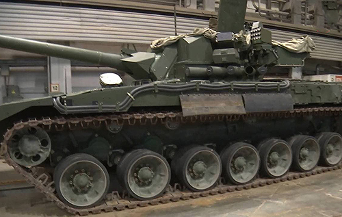 Легко знищити РПГ або дроном: експерт розкрив недоліки "непереможного танка" Т-14 "Армата"