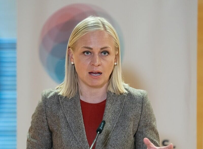 Глава МЗС Фінляндії Валтонен засудила масовану атаку РФ: Київ став об’єктом найжорсткіших обстрілів 