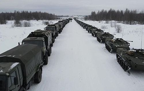 Для швидкого вторгнення в Україну російській армії не вистачає вантажівок, – Forbes