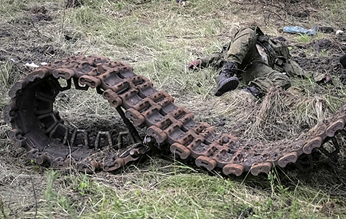 Втрати РФ третій тиждень поспіль перевищують 10 тисяч військових, — розвідка Естонії