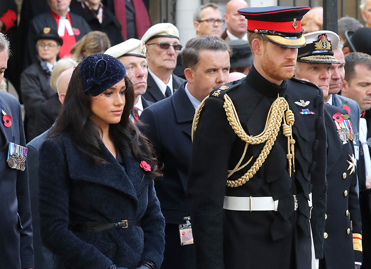 Меган Маркл и принц Гарри почтили память павших в Первой мировой войне