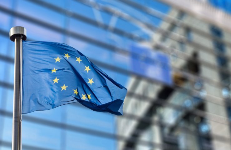 Єврокомісія погодила включення України до зони роумінгу ЄС з 2026 року